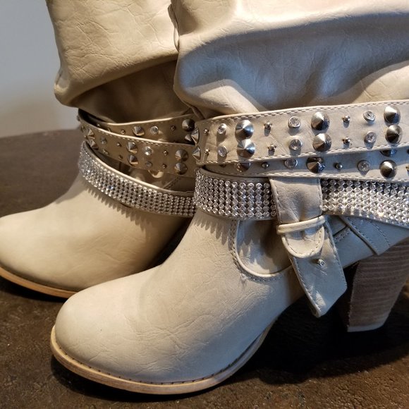 Beige 4" Cowgirl Boot - Picture 1 of 2